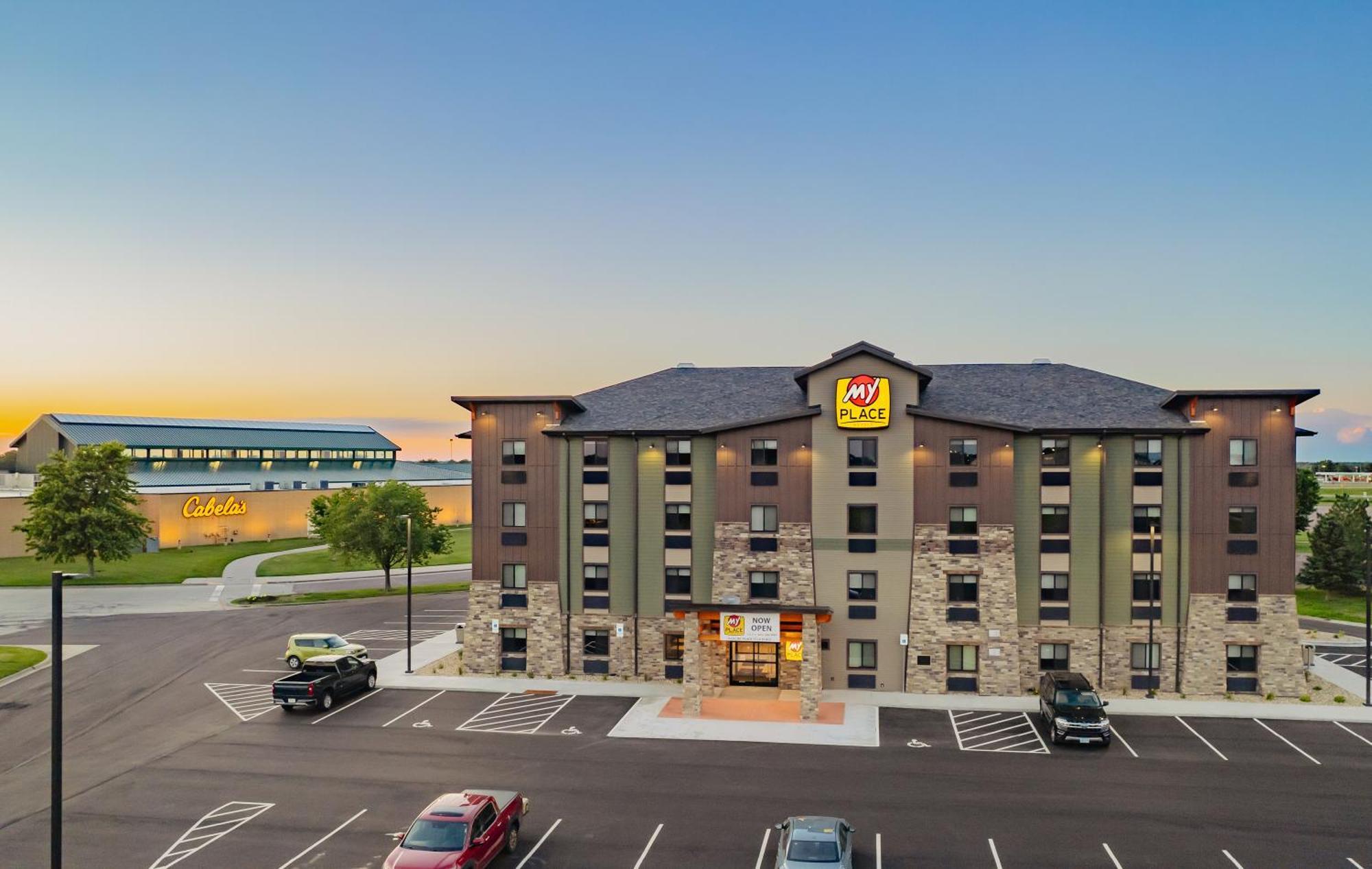 My Place Hotel-Mitchell Sd エクステリア 写真