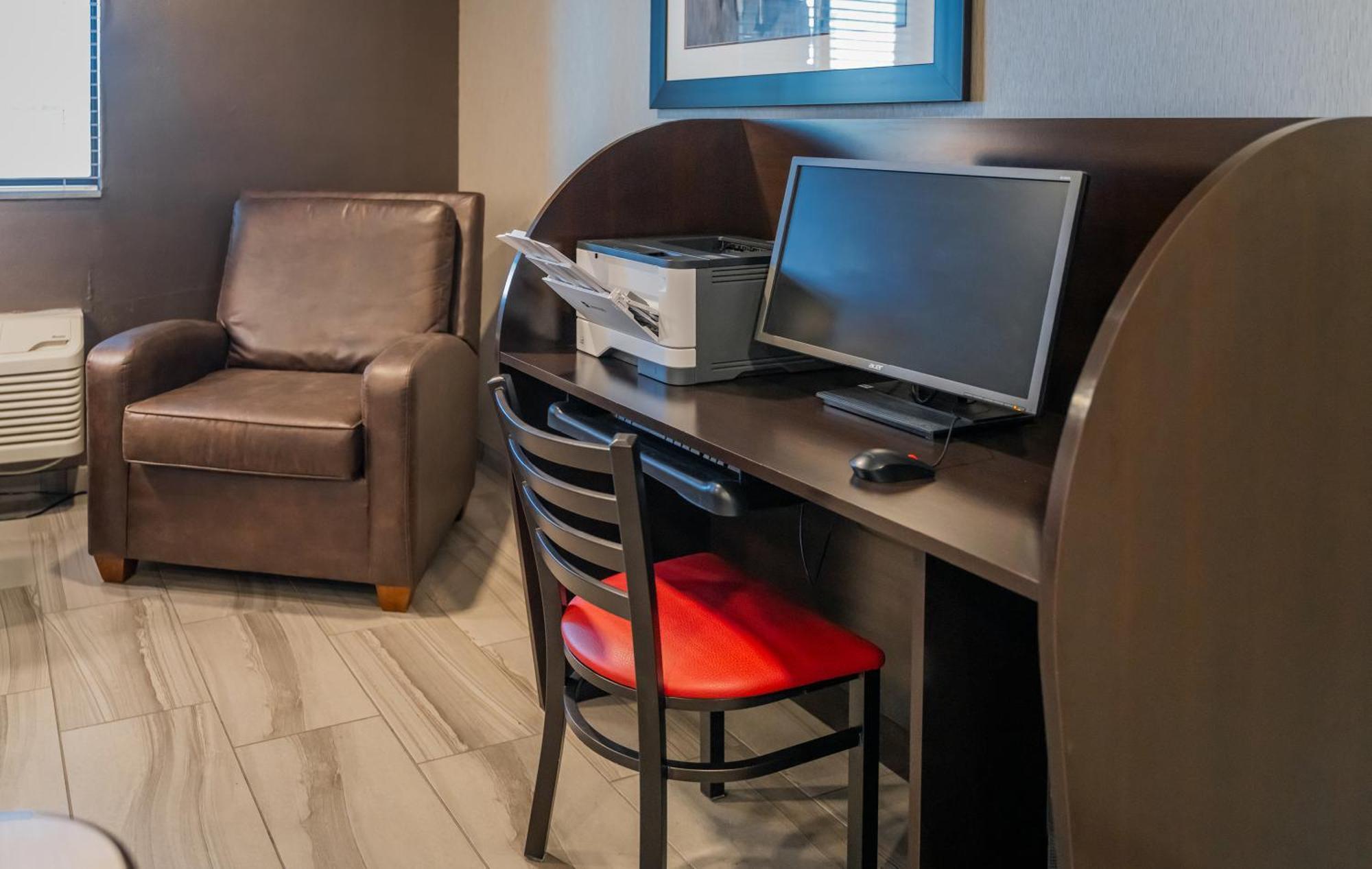 My Place Hotel-Mitchell Sd エクステリア 写真